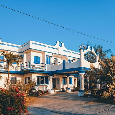 Club Monet Beachfront Resort By Cocotel Cabangan Exterior photo