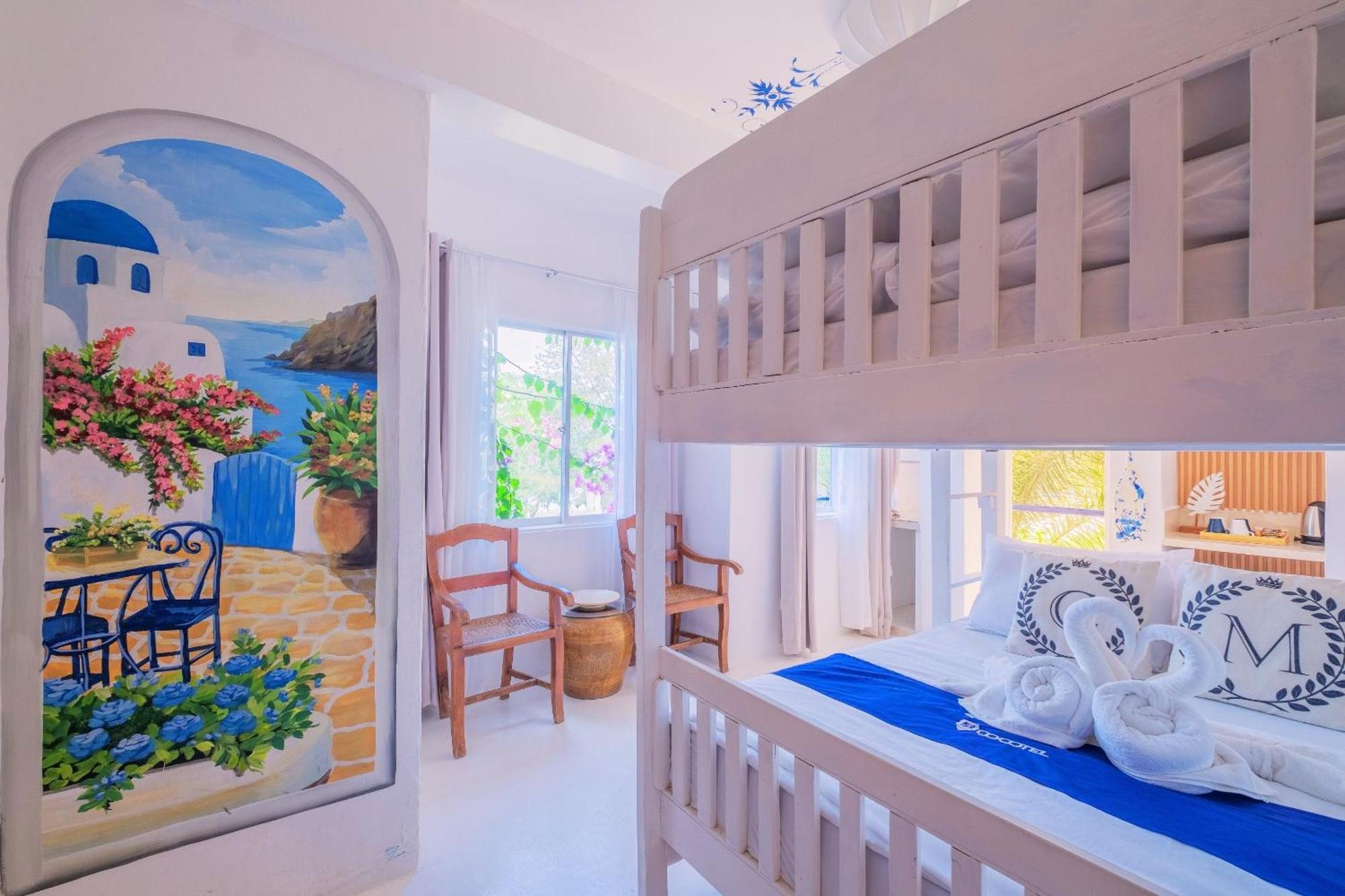 Club Monet Beachfront Resort By Cocotel Cabangan Room photo