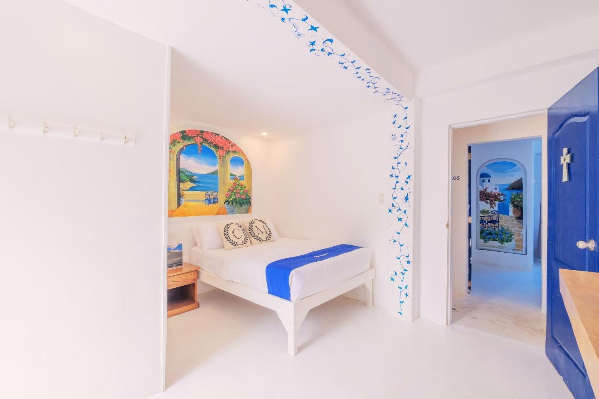 Club Monet Beachfront Resort By Cocotel Cabangan Room photo